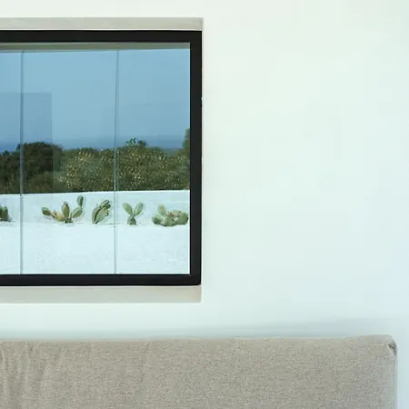 فيلة Contemporary With Pool And Sea View In *