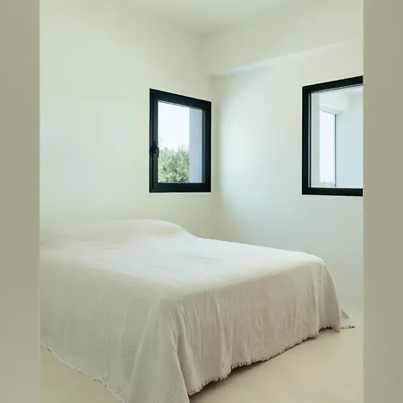 Βίλα Contemporary With Pool And Sea View In *