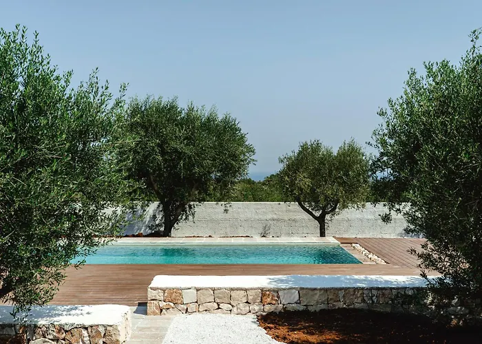 Contemporary With Pool And Sea View In 빌라 오스투니