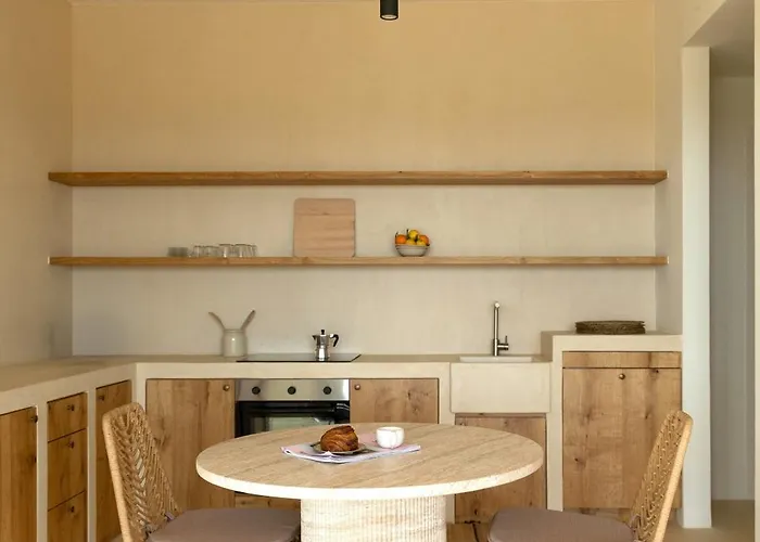 Contemporary With Pool And Sea View In 빌라 *